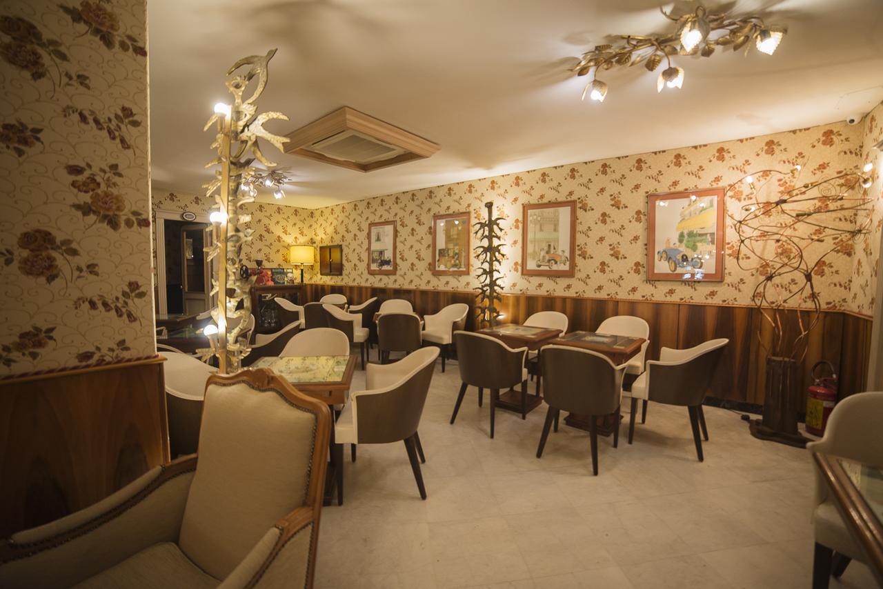 Le Stanze Di Piazza Dei Martiri Bed & Breakfast Naples Luaran gambar