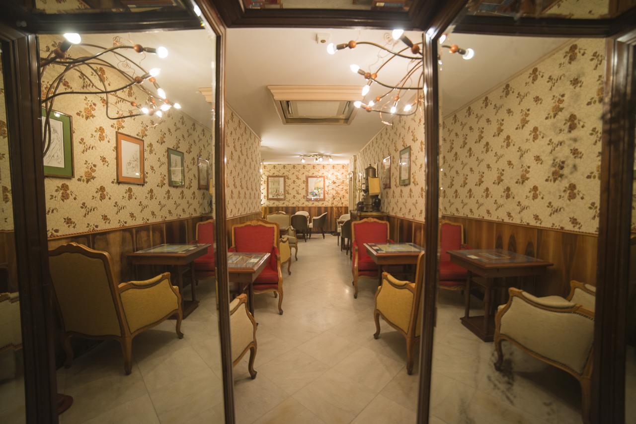 Le Stanze Di Piazza Dei Martiri Bed & Breakfast Naples Luaran gambar