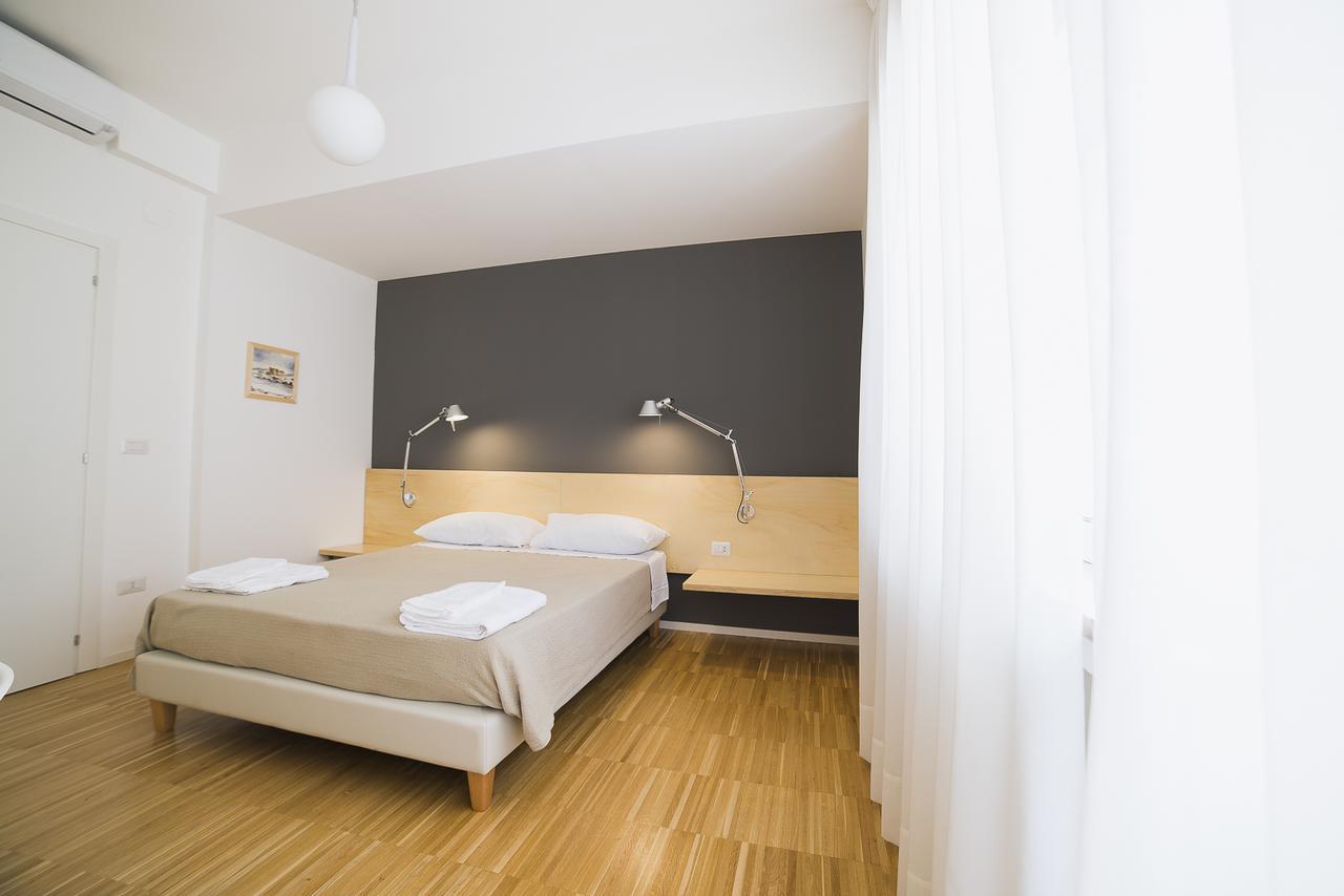 Le Stanze Di Piazza Dei Martiri Bed & Breakfast Naples Luaran gambar