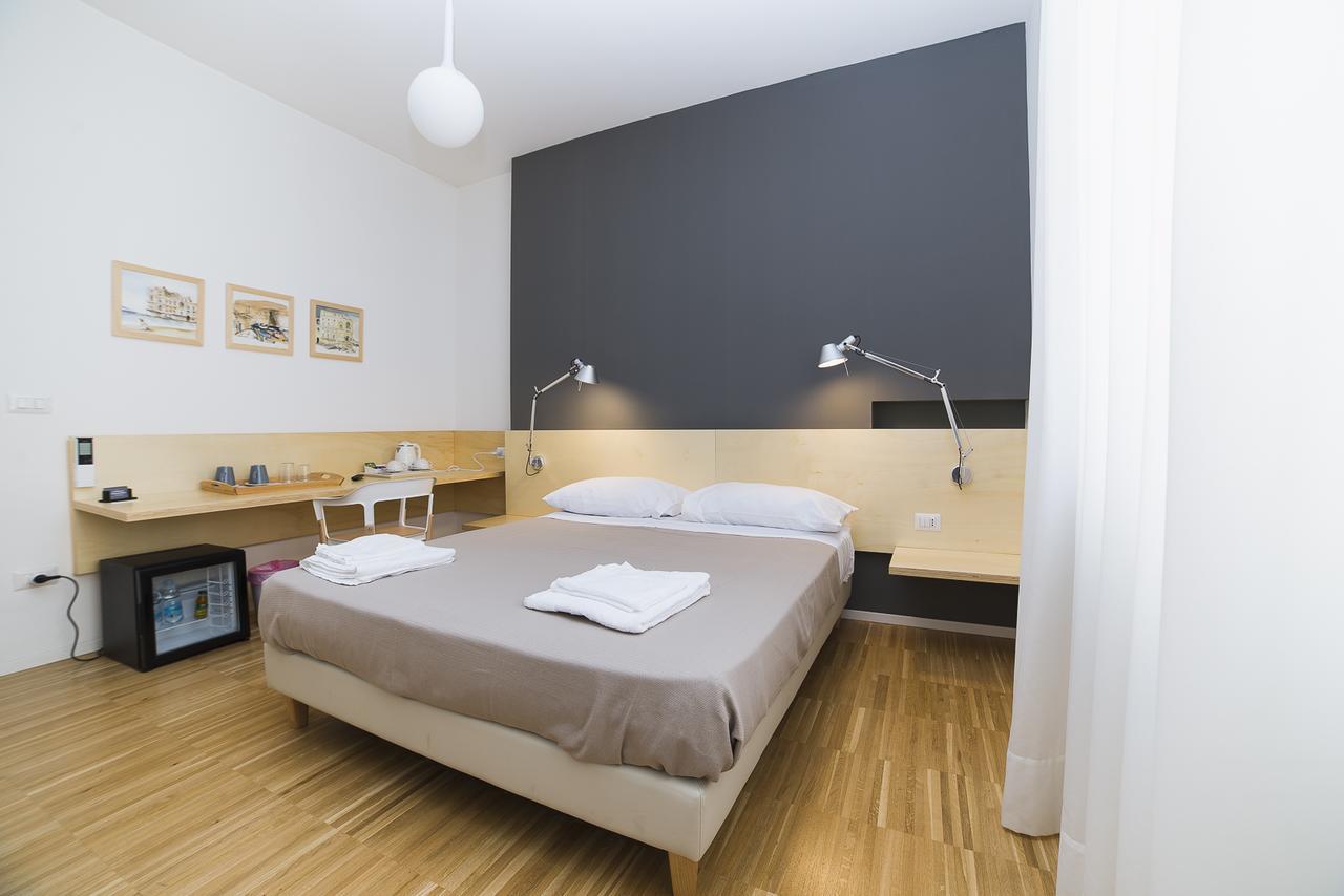 Le Stanze Di Piazza Dei Martiri Bed & Breakfast Naples Luaran gambar