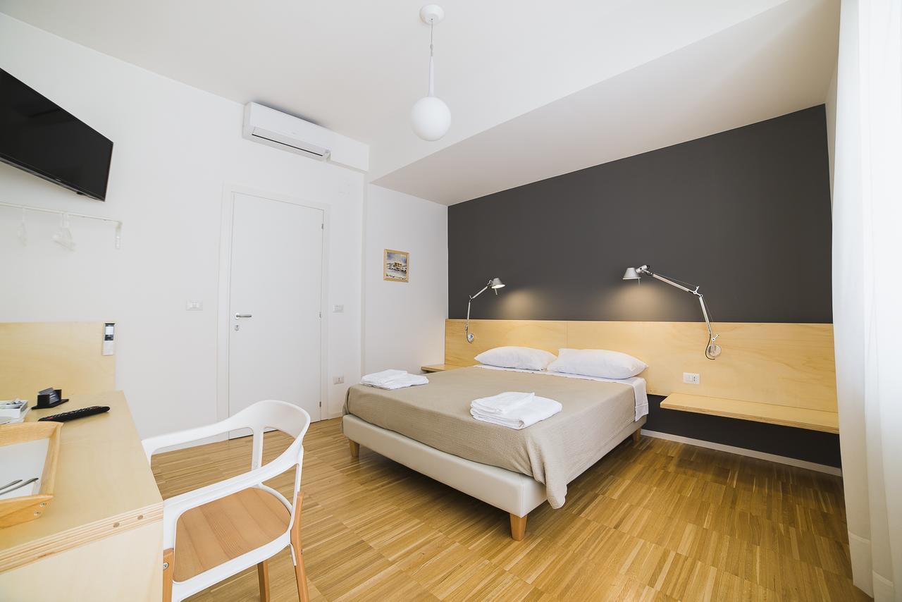 Le Stanze Di Piazza Dei Martiri Bed & Breakfast Naples Luaran gambar