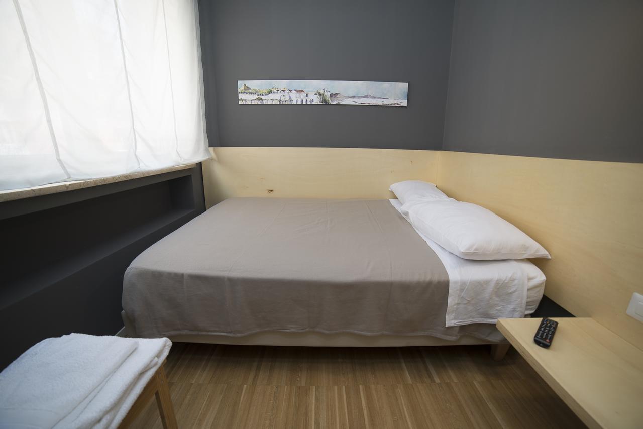 Le Stanze Di Piazza Dei Martiri Bed & Breakfast Naples Luaran gambar