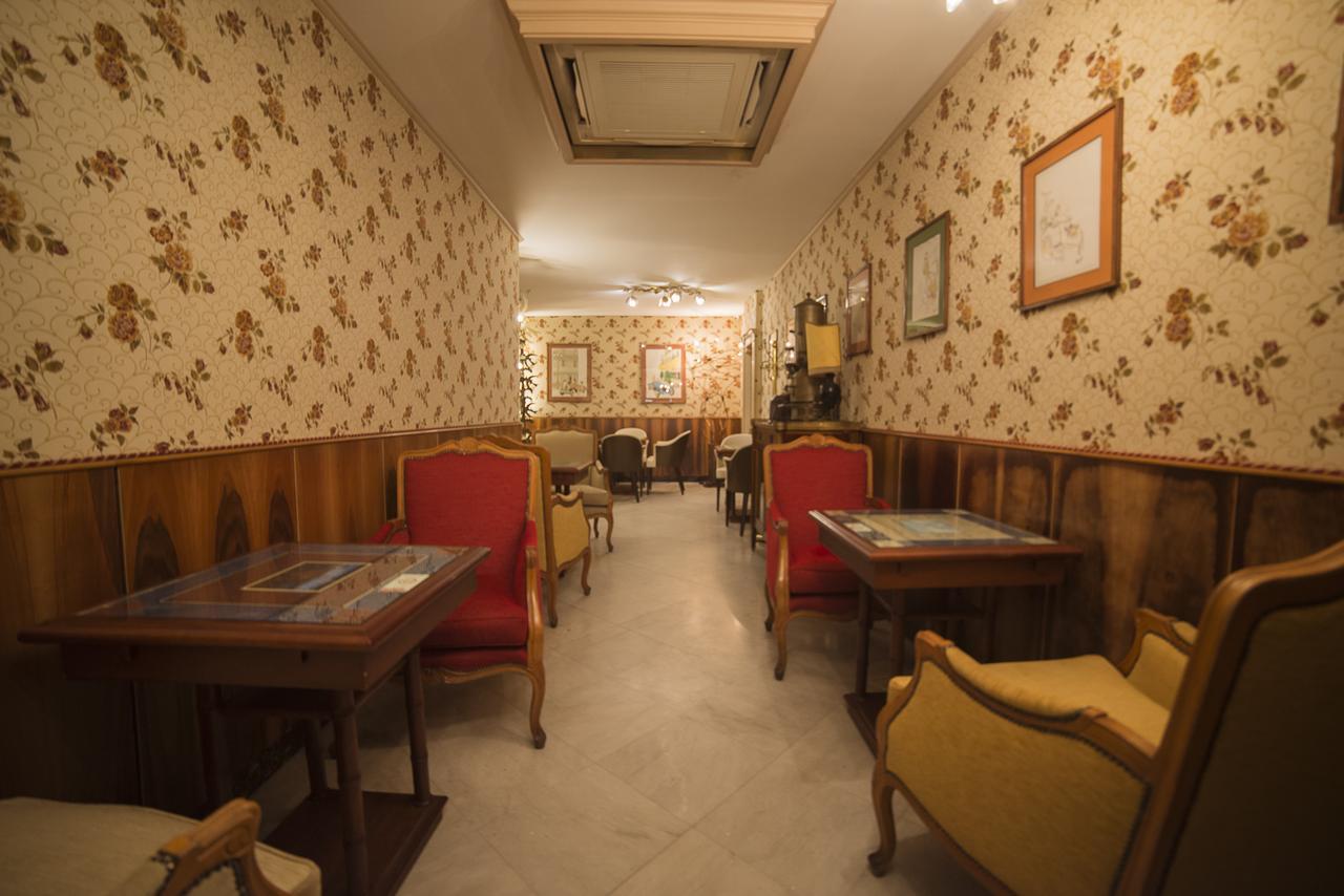Le Stanze Di Piazza Dei Martiri Bed & Breakfast Naples Luaran gambar