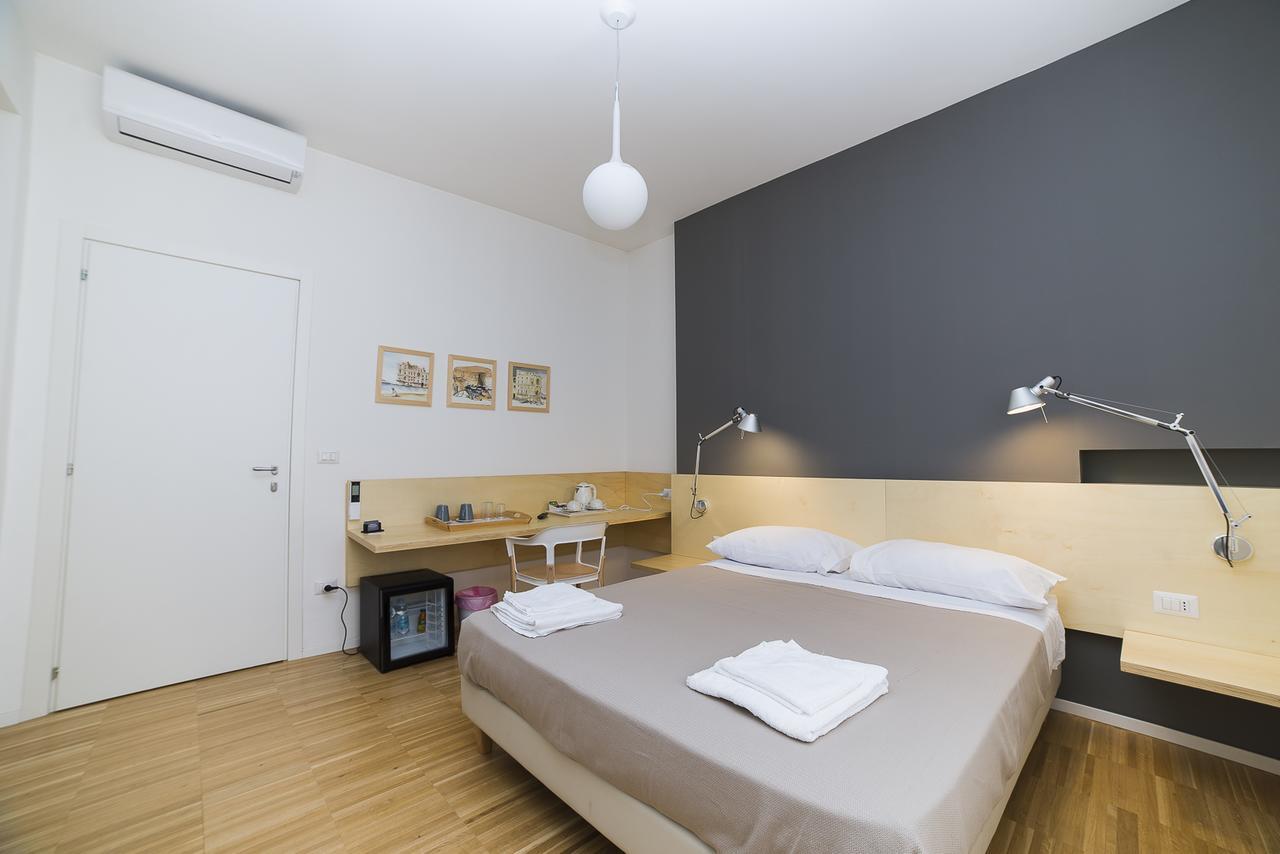 Le Stanze Di Piazza Dei Martiri Bed & Breakfast Naples Luaran gambar